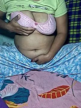 Priya Bong online show from 04-04-26, 02:40