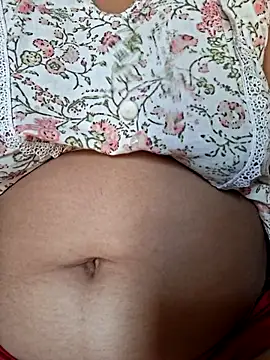 Snapshot of Priya_Bong chatting on 07-05-26, 04:30 Priya Bong online show from 07-05-26, 04:30