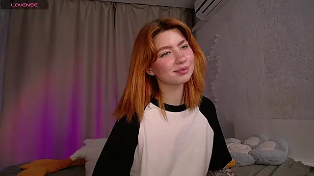 Snapshot of Evaa_Moonn_ chatting on 09-14-25, 11:10 Evaa Moonn online show from 09-14-25, 11:10