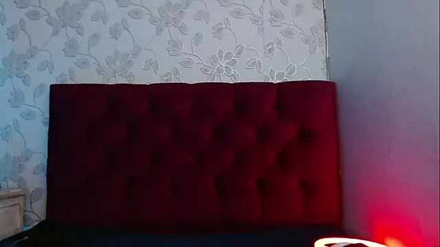 AnnaliOlsenX online show from 05-29-26, 06:14