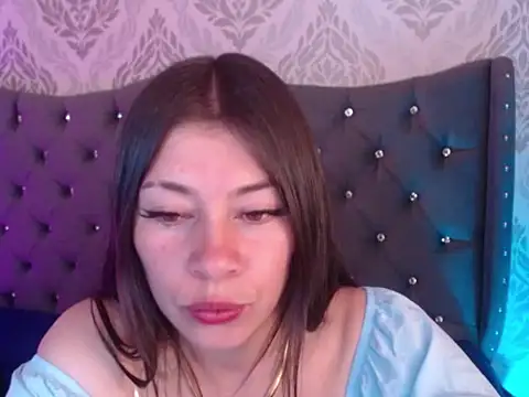 Snapshot of AnnaliOlsenX chatting on 09-20-25, 03:00 AnnaliOlsenX online show from 09-20-25, 03:00