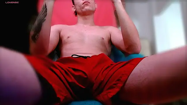 deividcloud36 online show from 12-18-25, 09:40