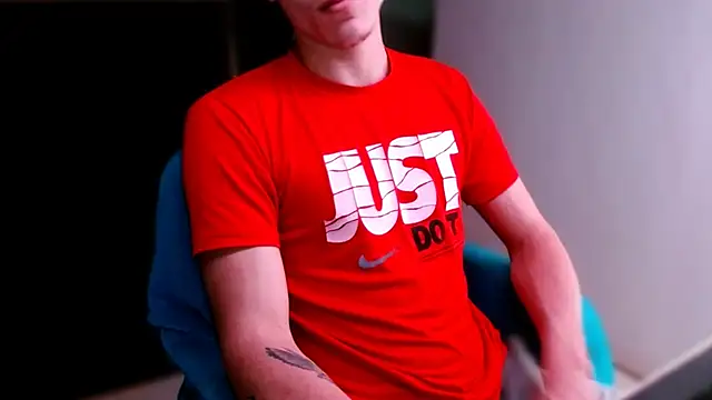 deividcloud36 online show from 11-06-25, 12:14