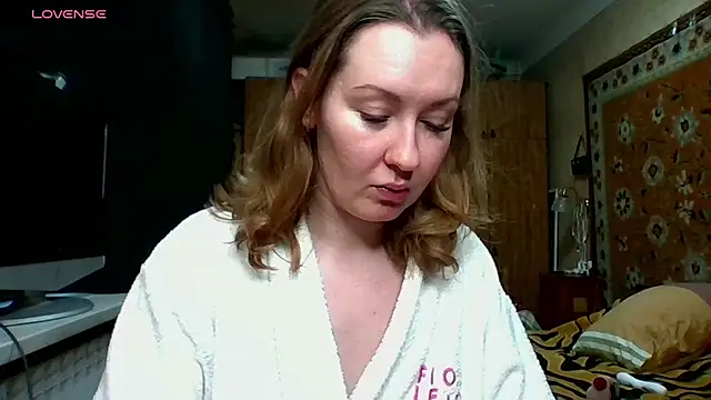 AnnaXLovers online show from 01-30-25, 06:56
