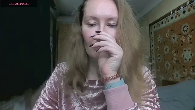 AnnaXLovers online show from 12-14-25, 10:32