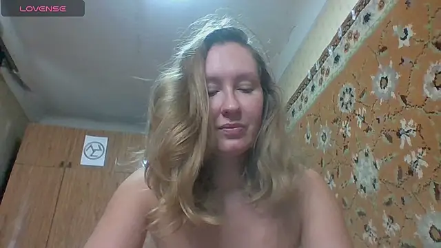 AnnaXLovers online show from 09-20-25, 08:41