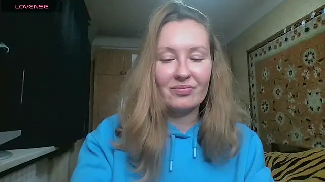 AnnaXLovers online show from 10-20-25, 03:12