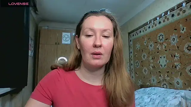 AnnaXLovers online show from 04-14-26, 05:45