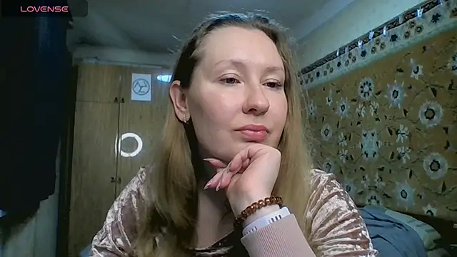 AnnaXLovers online show from 05-06-26, 02:43