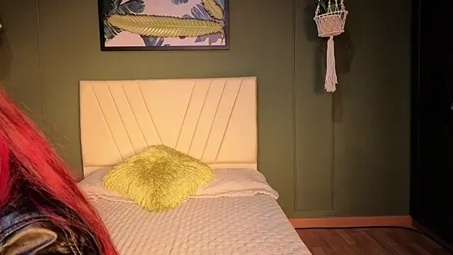 LILA ELLIOT online show from 12-20-25, 08:39