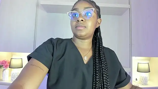 Snapshot of tamaraa_smiith chatting on 10-01-25, 07:40 tamaraa smiith online show from 10-01-25, 07:40