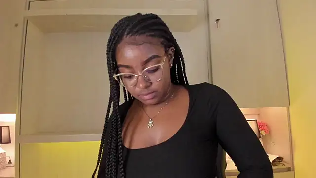 tamaraa smiith online show from 03-21-26, 07:40