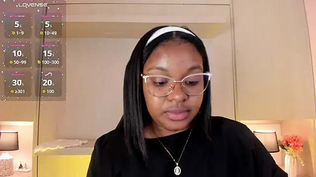 Snapshot of tamaraa_smiith chatting on 11-05-25, 07:39 tamaraa smiith online show from 11-05-25, 07:39