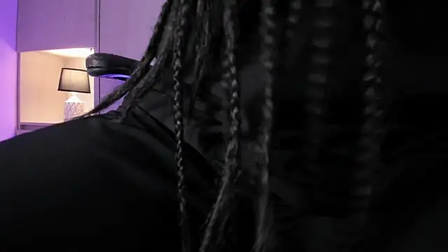 Snapshot of tamaraa_smiith chatting on 09-30-25, 07:42 tamaraa smiith online show from 09-30-25, 07:42