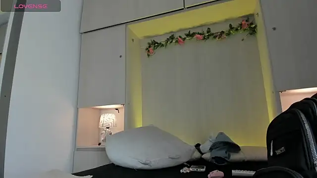 tamaraa smiith online show from 04-15-26, 07:40