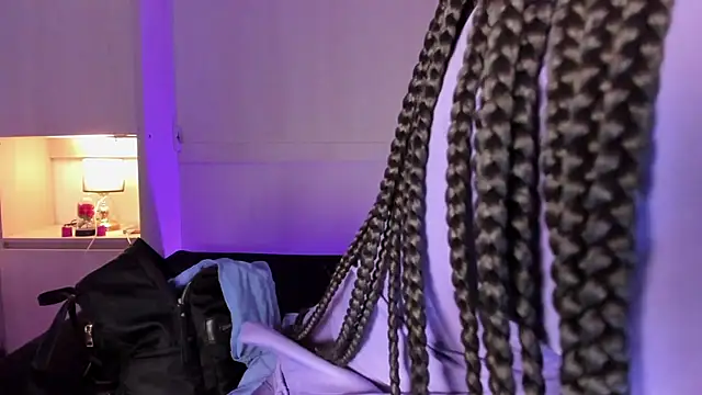 Snapshot of tamaraa_smiith chatting on 03-19-25, 12:01 tamaraa smiith online show from 03-19-25, 12:01