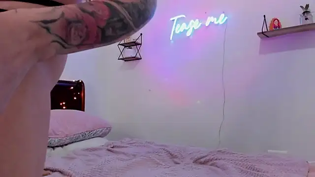 Manuela monroe online show from 12-03-25, 09:58