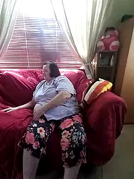 Bayou Woman68 online show from 04-12-26, 07:17