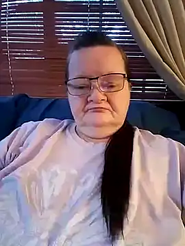 Bayou Woman68 online show from 12-13-25, 08:48