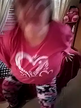 Bayou Woman68 online show from 04-11-26, 06:00