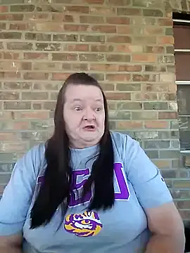 Bayou Woman68 online show from 10-31-25, 07:32