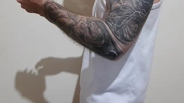 Snapshot of Kenner_fox77 chatting on 03-05-25, 12:49 Kenner fox77 online show from 03-05-25, 12:49