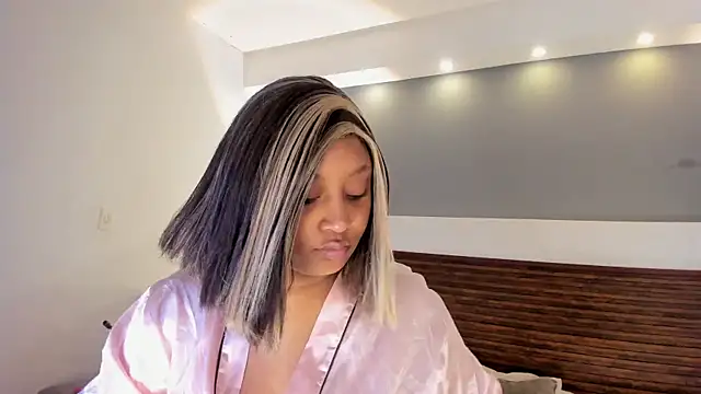 Adelehottman online show from 12-05-25, 02:59