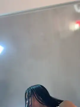 Snapshot of Milena-1 chatting on 02-18-26, 10:01 Milena-1 online show from 02-18-26, 10:01