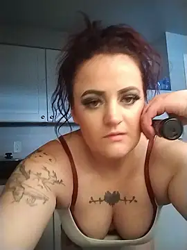 TiahhMarie online show from 01-13-26, 06:45