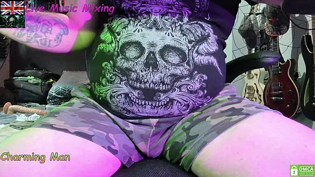 Snapshot of TheGothKing chatting on 02-08-25, 10:29 TheGothKing online show from 02-08-25, 10:29