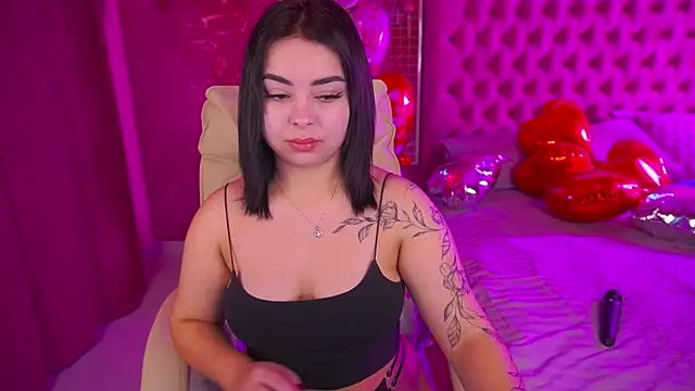 SusieWood online show from 02-10-26, 09:14