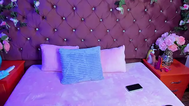 Snapshot of milly_print chatting on 09-17-25, 03:30 milly print online show from 09-17-25, 03:30