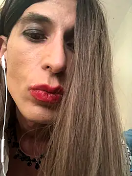Snapshot of VanillaSeXy chatting on 09-19-25, 08:51 VanillaSeXy online show from 09-19-25, 08:51
