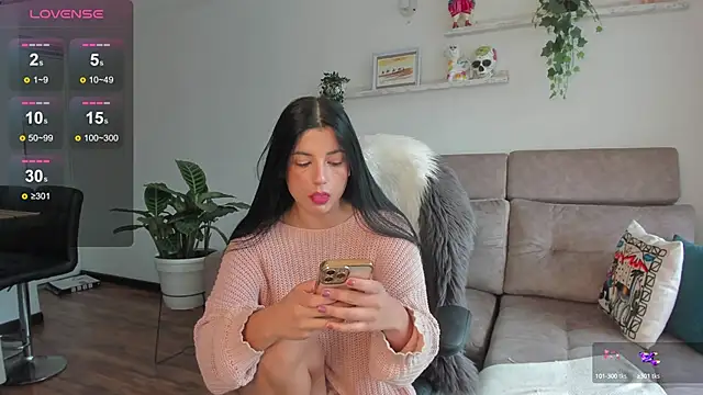 Snapshot of Arya_33 chatting on 12-17-24, 08:32 Arya 33 online show from 12-17-24, 08:32