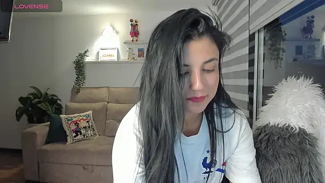 Snapshot of Arya_33 chatting on 03-10-25, 11:27 Arya 33 online show from 03-10-25, 11:27