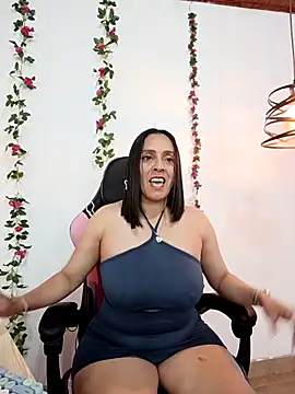 ariana lavoie- online show from 11-04-25, 08:12