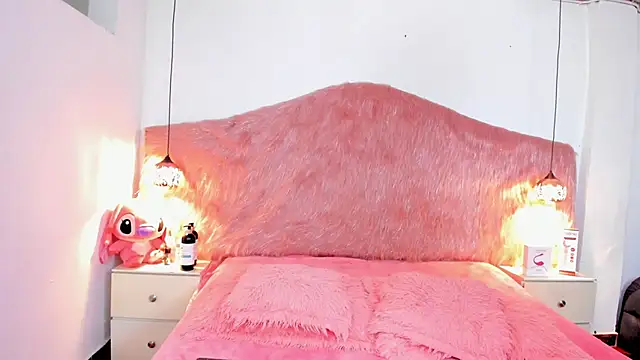 Derek and Skarlet online show from 02-09-26, 03:32