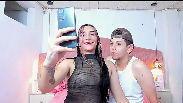 Derek and Skarlet online show from 11-05-25, 07:50