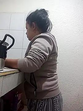 Snapshot of _Miaaleon chatting on 02-05-26, 10:11 Miaaleon online show from 02-05-26, 10:11