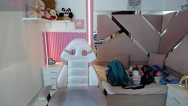  Miaaleon online show from 01-13-26, 12:53