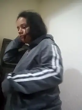 Snapshot of _Miaaleon chatting on 02-12-26, 10:15 Miaaleon online show from 02-12-26, 10:15