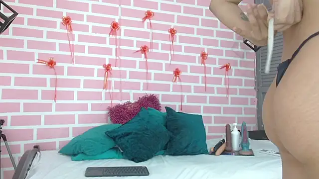 emy 0 online show from 03-07-25, 03:19