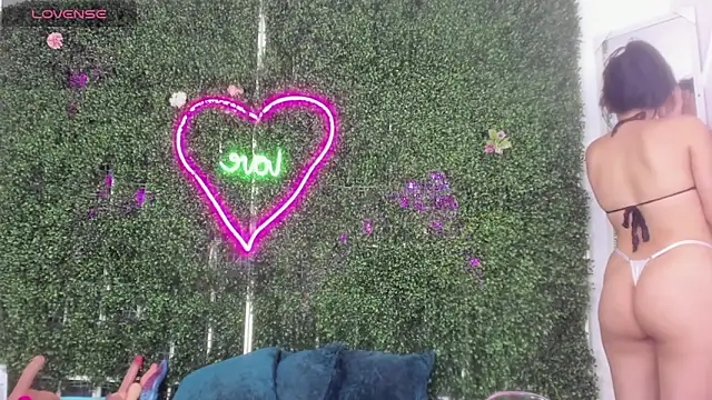 Snapshot of emy_0 chatting on 02-09-26, 07:45 emy 0 online show from 02-09-26, 07:45