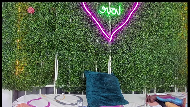 emy 0 online show from 03-14-25, 08:10