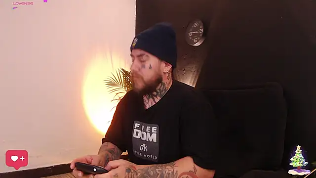 Ash gusbig online show from 01-05-25, 04:48