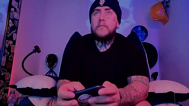 Ash gusbig online show from 09-18-25, 03:09
