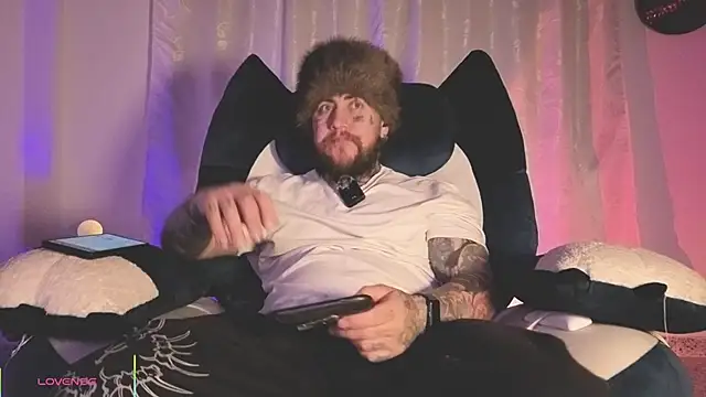 Ash gusbig online show from 04-11-26, 03:36