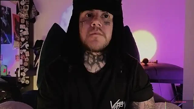 Ash gusbig online show from 11-29-25, 04:34