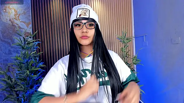 ArigyGomez online show from 10-31-25, 05:31