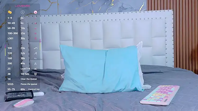 Snapshot of indianschoolgirl chatting on 02-04-26, 07:31 indianschoolgirl online show from 02-04-26, 07:31